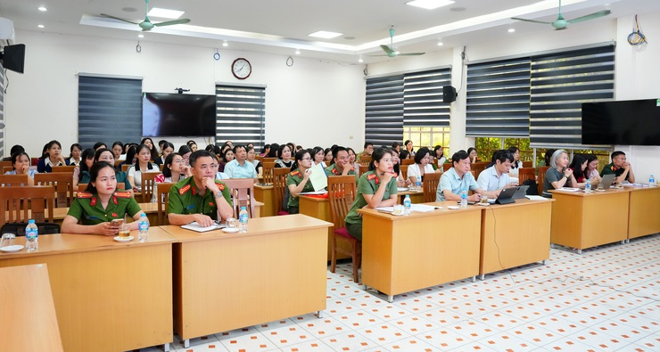 SƠN TÂY THAM DỰ TRỰC TUYẾN HỘI NGHỊ TẬP HUẤN VỀ BẢO VỆ BÍ MẬT NHÀ NƯỚC VÀ AN TOÀN THÔNG TIN- Ảnh 1.