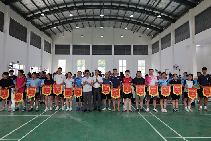 Tiền Thắng sôi nổi tổ chức Giải Cầu lông các Câu lạc bộ mở rộng lần thứ II năm 2026- Ảnh 1.