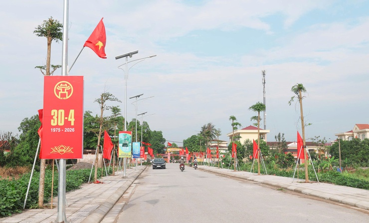 Rực rỡ cờ hoa, băng rôn, khẩu hiệu – Đại Xuyên hướng về kỷ niệm Ngày giải phóng miền Nam 30/4 và  ngày  Quốc tế lao động 1/5- Ảnh 6.