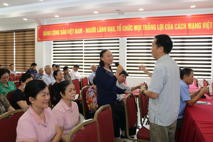 Tuyên truyền Luật Dân số và chăm sóc Người cao tuổi- Ảnh 2.