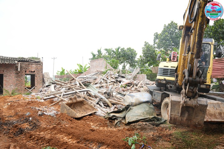 XÃ HƯNG ĐẠO TỔ CHỨC CƯỠNG CHẾ PHÁ DỠ CÁC CÔNG TRÌNH VI PHẠM ĐẤT ĐAI, TRẬT TỰ XÂY DỰNG THÁNG 04 NĂM 2026- Ảnh 6.