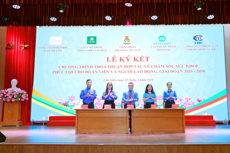CÔNG ĐOÀN PHƯỜNG CẦU GIẤY KÝ KẾT CHƯƠNG TRÌNH HỢP TÁC CHĂM SÓC SỨC KHỎE, PHÚC LỢI CHO NGƯỜI LAO ĐỘNG GIAI ĐOẠN 2026-2030: Mở rộng phúc lợi – nâng cao chất lượng đời sống đoàn viên- Ảnh 1.