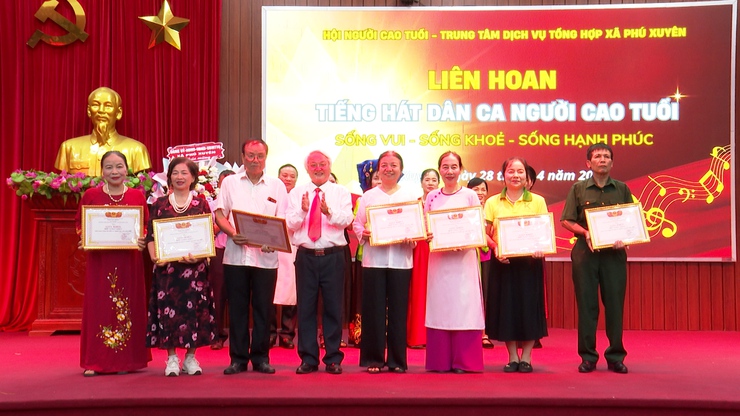 Sôi nổi Liên hoan “Tiếng hát dân ca Người cao tuổi” xã Phú Xuyên năm 2026- Ảnh 19.