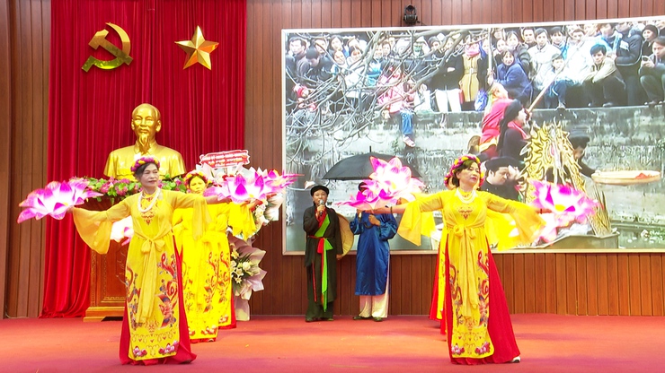 Sôi nổi Liên hoan “Tiếng hát dân ca Người cao tuổi” xã Phú Xuyên năm 2026- Ảnh 13.