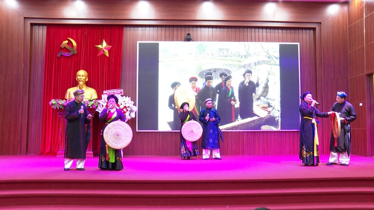 Sôi nổi Liên hoan “Tiếng hát dân ca Người cao tuổi” xã Phú Xuyên năm 2026- Ảnh 11.