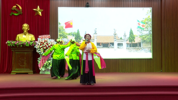 Sôi nổi Liên hoan “Tiếng hát dân ca Người cao tuổi” xã Phú Xuyên năm 2026- Ảnh 9.