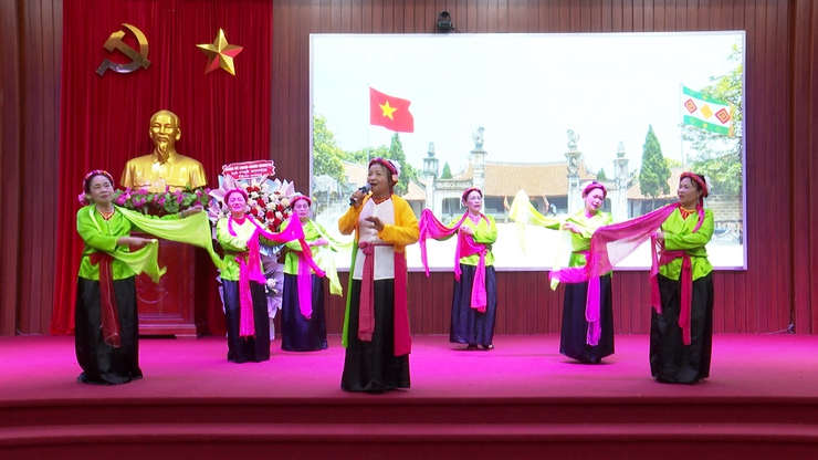 Sôi nổi Liên hoan “Tiếng hát dân ca Người cao tuổi” xã Phú Xuyên năm 2026- Ảnh 6.