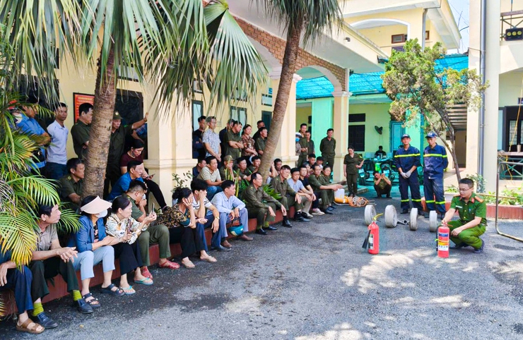 Hội nghị tuyên truyền, tập huấn kiến thức, kỹ năng PCCC&CNCH cho lực lượng dân phòng năm 2026- Ảnh 5.