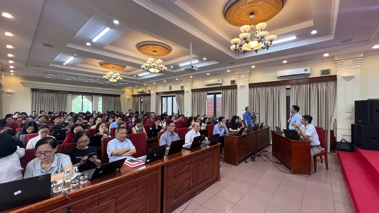 THỰC HIỆN TẬP HUẤN, HƯỚNG DẪN NGHIỆP VỤ SỬ DỤNG HỆ THỐNG THÔNG TIN GIẢI QUYẾT THỦ TỤC HÀNH CHÍNH CỦA ĐẢNG ĐỐI VỚI 04 THỦ TỤC HÀNH CHÍNH CHO CÁN BỘ CƠ SỞ TẠI PHƯỜNG VĂN MIẾU – QUỐC TỬ GIÁM- Ảnh 6.