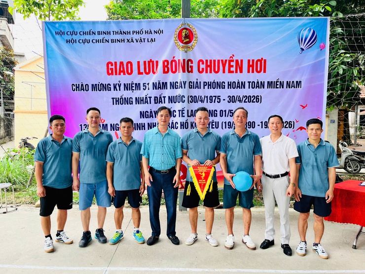 Hội Cựu chiến binh xã Vật Lại tổ chức Giải bóng chuyền hơi chào mừng kỷ niệm 30/4 - 1/5 và Ngày sinh Chủ tịch Hồ Chí Minh- Ảnh 6.