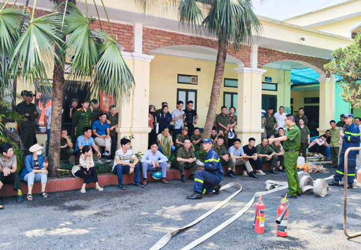 Hội nghị tuyên truyền, tập huấn kiến thức, kỹ năng PCCC&CNCH cho lực lượng dân phòng năm 2026- Ảnh 6.