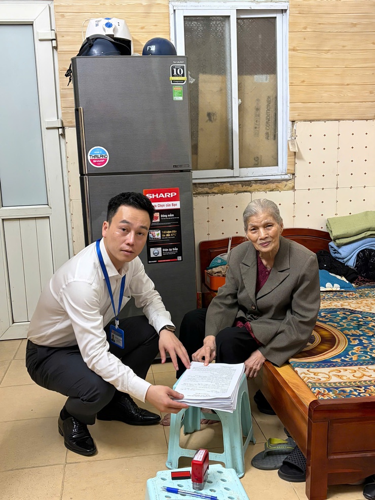 ĐỔI MỚI PHƯƠNG THỨC PHỤC VỤ NHÂN DÂN, THEO TINH THẦN “GẦN DÂN, SÁT DÂN, LẤY NHÂN DÂN LÀ TRUNG TÂM PHỤC VỤCỦA CHÍNH QUYỀN ĐỊA PHƯƠNG”- Ảnh 5.