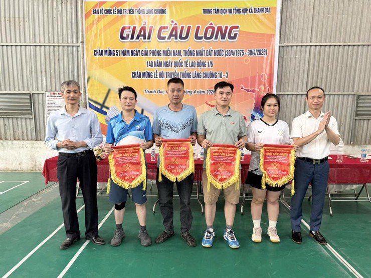 SÔI NỔI GIẢI CẦU LÔNG XÃ THANH OAI MỪNG LỄ HỘI LÀNG CHUÔNG 10/3, CHÀO MỪNG KỶ NIỆM 51 NĂM NGÀY GIẢI PHÓNG MIỀN NAM (30/4/1975 - 30/4/2026) VÀ 140 NĂM NGÀY QUỐC TẾ LAO ĐỘNG (1/5/1886 - 1/5/2026)- Ảnh 2.