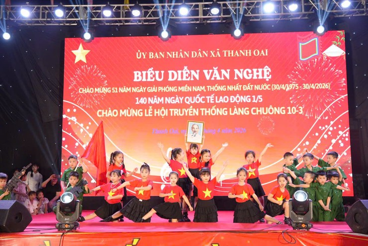 TƯNG BỪNG ĐÊM VĂN NGHỆ CHÀO MỪNG 51 NĂM NGÀY GIẢI PHÓNG MIỀN NAM, THỐNG NHẤT ĐẤT NƯỚC (30/4/1975 – 30/4/2026)- Ảnh 9.
