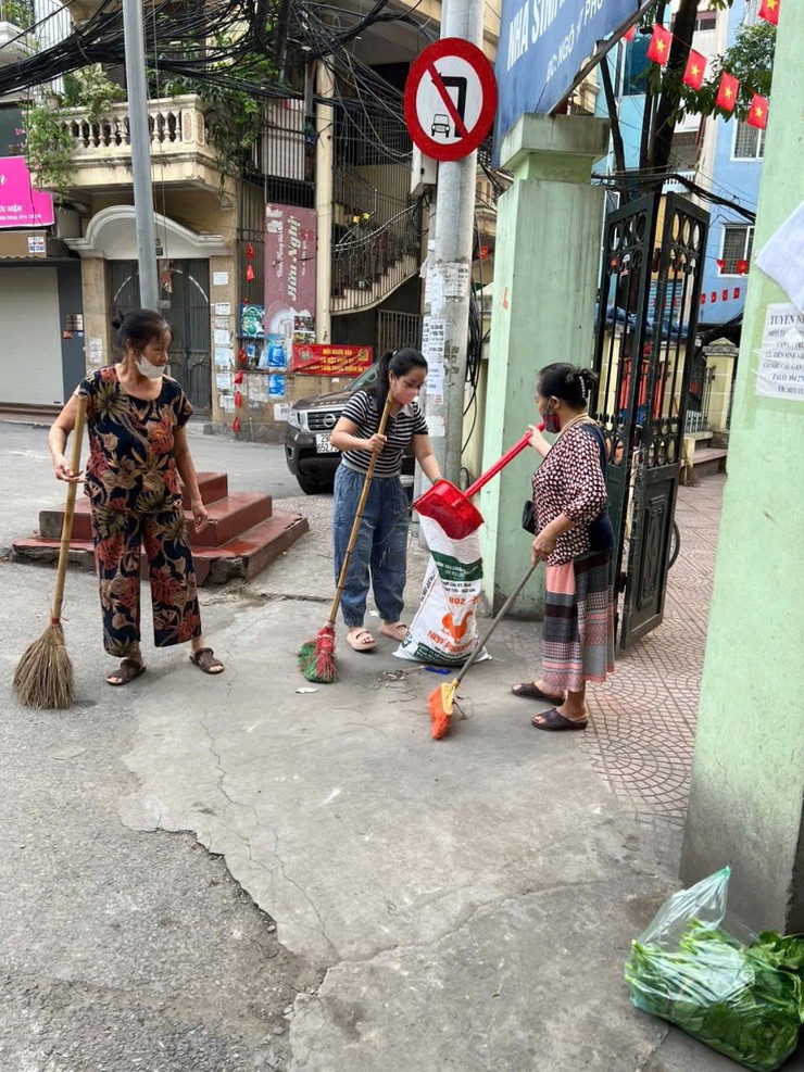  HOẠT ĐỘNG VỆ SINH MÔI TRƯỜNG CHÀO MỪNG 51 NĂM NGÀY GIẢI PHÓNG MIỀN NAM (30/4/1975-30/4/2026) VÀ 140 NĂM NGÀY QUỐC TẾ LAO ĐỘNG (01/5/1886-01/5/2026)- Ảnh 8.