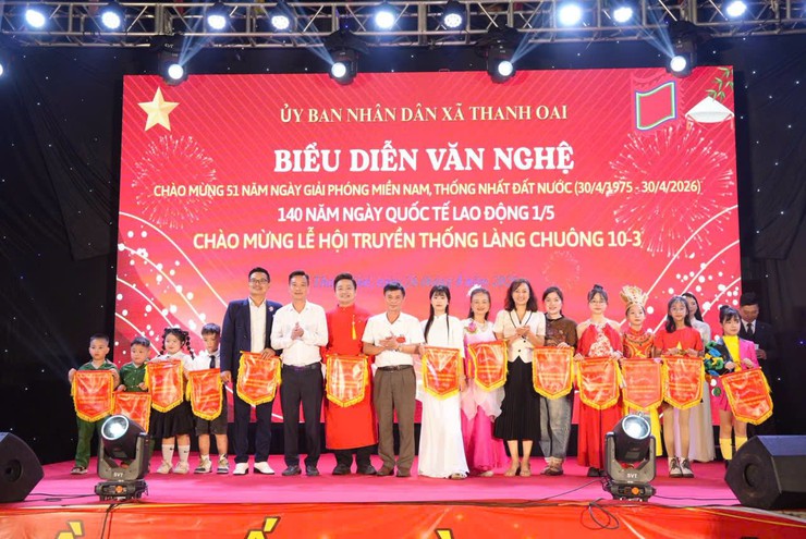 TƯNG BỪNG ĐÊM VĂN NGHỆ CHÀO MỪNG 51 NĂM NGÀY GIẢI PHÓNG MIỀN NAM, THỐNG NHẤT ĐẤT NƯỚC (30/4/1975 – 30/4/2026)- Ảnh 6.