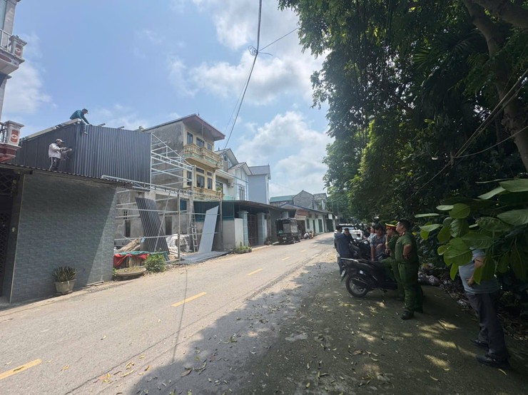 Thanh Oai cưỡng chế, tháo dỡ công trình tái vi phạm trật tự xây dựng trong dịp nghỉ lễ- Ảnh 3.