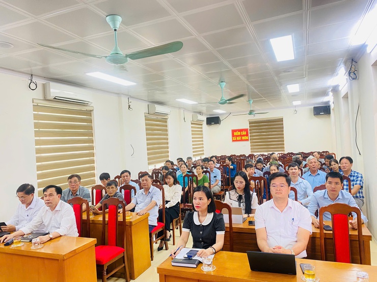 HÁT MÔN TIẾP SÓNG HỘI NGHỊ TỔNG KẾT TRIỂN KHAI HỘI NGHỊ ĐẠI BIỂU NHÂN DÂN BÀN VIỆC XÂY DỰNG ĐỜI SỐNG VĂN HÓA Ở CƠ SỞ NĂM 2026- Ảnh 1.