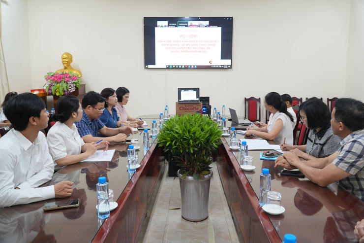 HÀ NỘI QUYẾT LIỆT THÁO GỠ “ĐIỂM NGHẼN” AN TOÀN THỰC PHẨM, NÂNG CAO HIỆU QUẢ QUẢN LÝ TỪ CƠ SỞ- Ảnh 2.