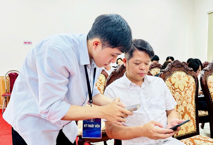 Chuyển đổi số từ nền tảng quản trị: Nam Phù kiến tạo môi trường làm việc hiện đại, minh bạch- Ảnh 4.