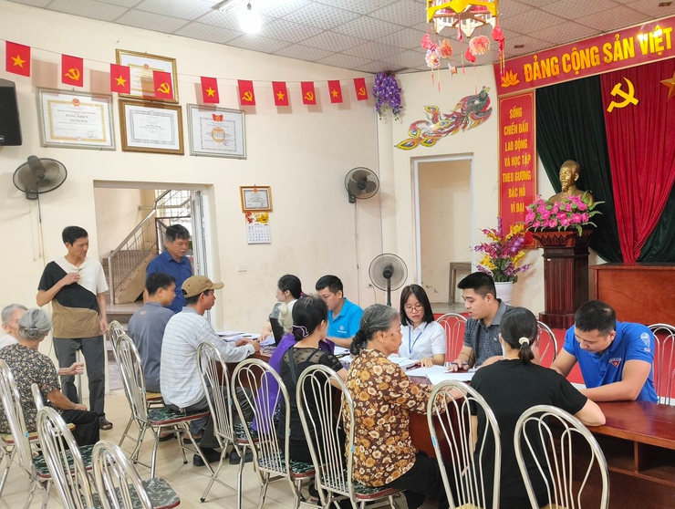 Chi nhánh số 09: Tăng cường phục vụ, đưa dịch vụ công đến gần hơn với người dân- Ảnh 2.