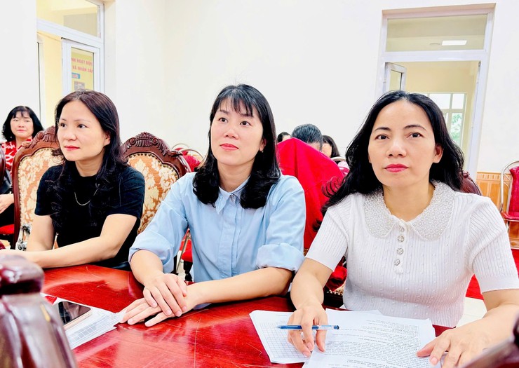 Chuyển đổi số từ nền tảng quản trị: Nam Phù kiến tạo môi trường làm việc hiện đại, minh bạch- Ảnh 2.
