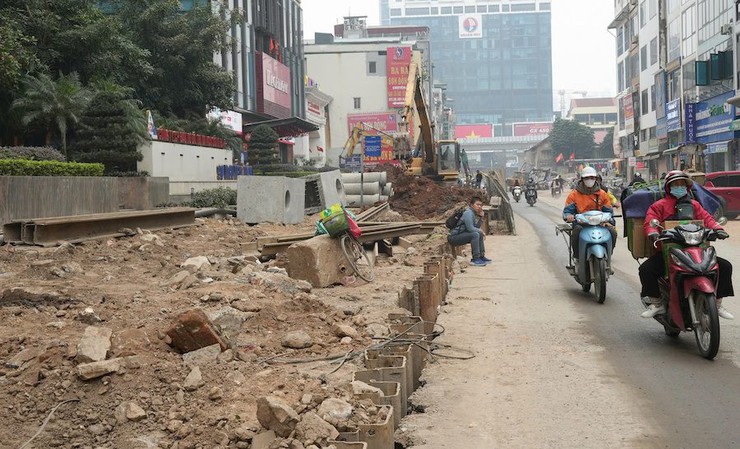 Chấn chỉnh nhà thầu thi công đường Nguyễn Tuân vì bị phản ánh làm cầm chừng, đối phó- Ảnh 1.