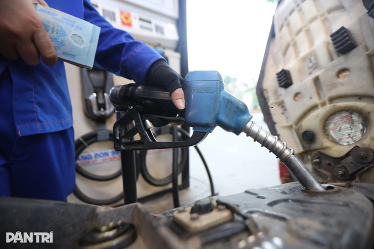 Thay đổi thời gian điều chỉnh giá xăng dầu tuần này- Ảnh 1.