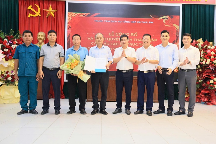 TRUNG TÂM DỊCH VỤ TỔNG HỢP XÃ THƯ LÂM TỔ CHỨC LỄ CÔNG BỐ VÀ TRAO QUYẾT ĐỊNH THÀNH LẬP CÁC CÂU LẠC BỘ TRỰC THUỘC TRUNG TÂM- Ảnh 5.