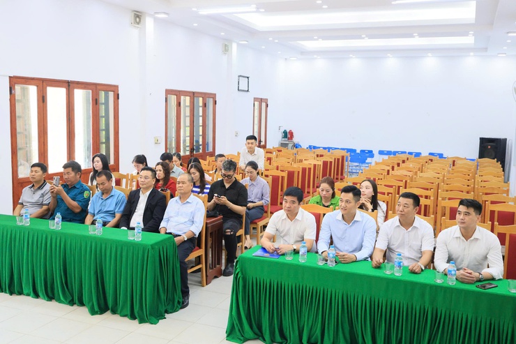 TRUNG TÂM DỊCH VỤ TỔNG HỢP XÃ THƯ LÂM TỔ CHỨC LỄ CÔNG BỐ VÀ TRAO QUYẾT ĐỊNH THÀNH LẬP CÁC CÂU LẠC BỘ TRỰC THUỘC TRUNG TÂM- Ảnh 2.