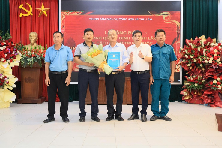 TRUNG TÂM DỊCH VỤ TỔNG HỢP XÃ THƯ LÂM TỔ CHỨC LỄ CÔNG BỐ VÀ TRAO QUYẾT ĐỊNH THÀNH LẬP CÁC CÂU LẠC BỘ TRỰC THUỘC TRUNG TÂM- Ảnh 10.