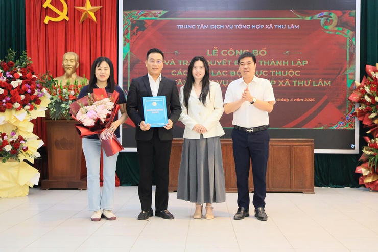 TRUNG TÂM DỊCH VỤ TỔNG HỢP XÃ THƯ LÂM TỔ CHỨC LỄ CÔNG BỐ VÀ TRAO QUYẾT ĐỊNH THÀNH LẬP CÁC CÂU LẠC BỘ TRỰC THUỘC TRUNG TÂM- Ảnh 11.