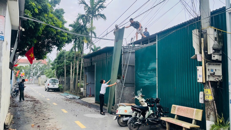PHÚC THỌ: LAN TỎA TINH THẦN TỰ GIÁC THÁO DỠ CÔNG TRÌNH VI PHẠM CỦA CÁC HỘ DÂN THÔN BƯỚM- Ảnh 5.