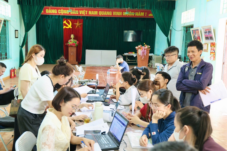 BHXH cơ sở Quốc Oai hướng dẫn tham gia BHXH bắt buộc cho 250 chủ hộ kinh doanh cá thể xã Phú Nghĩa- Ảnh 3.