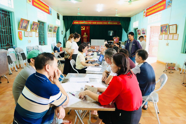 BHXH cơ sở Quốc Oai hướng dẫn tham gia BHXH bắt buộc cho 250 chủ hộ kinh doanh cá thể xã Phú Nghĩa- Ảnh 5.