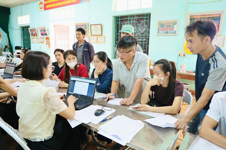 BHXH cơ sở Quốc Oai hướng dẫn tham gia BHXH bắt buộc cho 250 chủ hộ kinh doanh cá thể xã Phú Nghĩa- Ảnh 4.