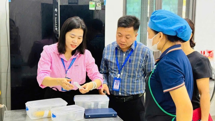SÓC SƠN TĂNG CƯỜNG KIỂM TRA, BẢO ĐẢM AN TOÀN THỰC PHẨM- Ảnh 2.