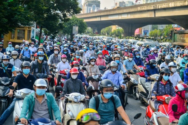 Hà Nội hỗ trợ đổi xe xăng: Tối đa sẽ chi 5 triệu đồng, ưu tiên cư trú từ 2 năm- Ảnh 1.