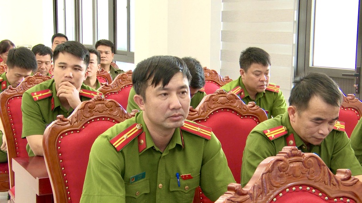 UBND - BCĐ thực hiện phong trào toàn dân bảo vệ ANTQ xã Thư Lâm tổ chức Lễ ra mắt 02 mô hình “Giao ban, rà soát tình hình an ninh trật tự tại các thôn, khu dân cư, tổ dân phố”- Ảnh 20.