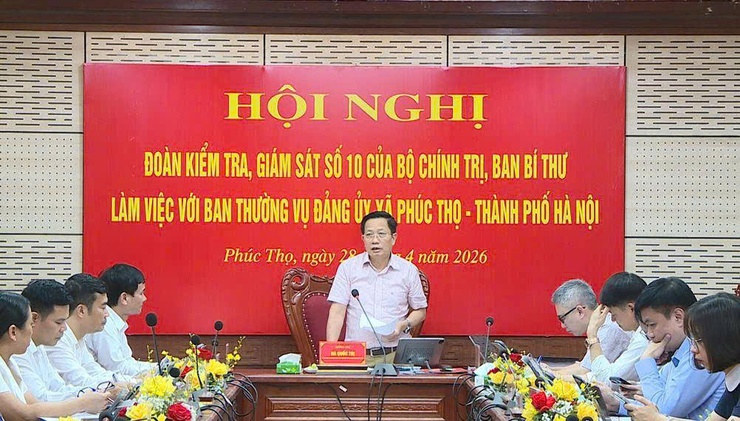 Đoàn kiểm tra, giám sát số 10 của Bộ Chính trị, Ban Bí thư làm việc với Ban Thường vụ Đảng uỷ xã Phúc Thọ- Ảnh 1.