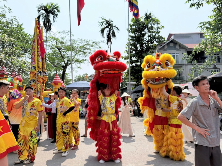 LỄ HỘI LÀNG CANH HOẠCH: GIỮ GÌN NÉT XƯA, BẢO TỒN DI SẢN NGÀN NĂM.- Ảnh 8.