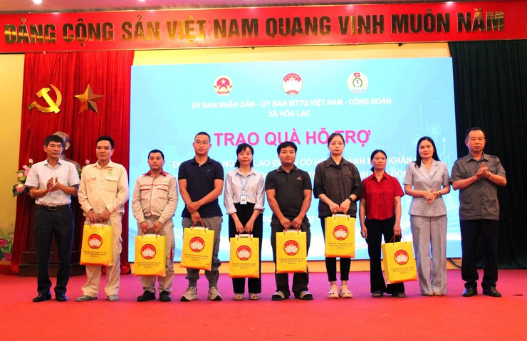 UBND- Công đoàn xã Hòa Lạc phát động Tháng hành động về An toàn, vệ sinh lao động và Tháng Công nhân năm 2026- Ảnh 8.