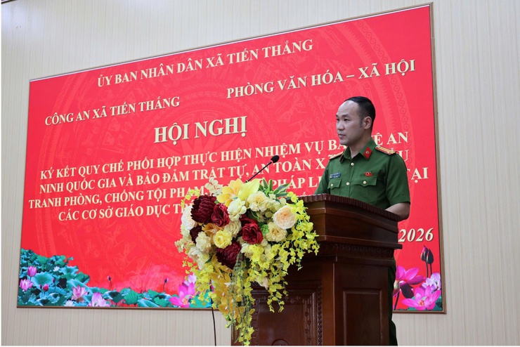 Công an xã Tiến Thắng phối hợp với các nhà trường quyết tâm xây dựng môi trường giáo dục an toàn, lành mạnh- Ảnh 2.