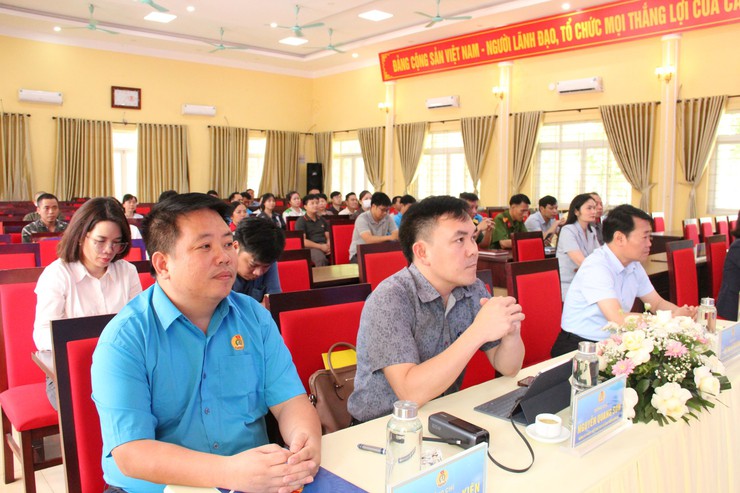 UBND- Công đoàn xã Hòa Lạc phát động Tháng hành động về An toàn, vệ sinh lao động và Tháng Công nhân năm 2026- Ảnh 3.