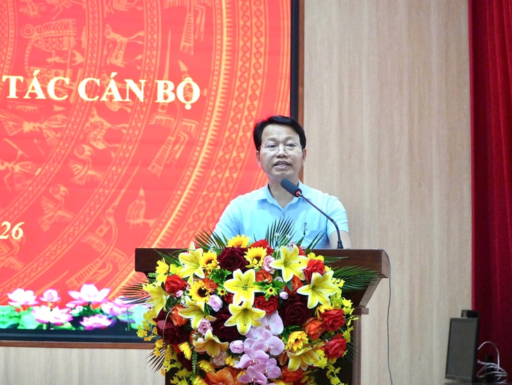 Tây Phương công bố quyết định tiếp nhận, bổ nhiệm viên chức trong lĩnh vực giáo dục- Ảnh 2.