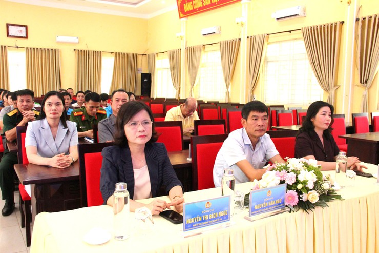 UBND- Công đoàn xã Hòa Lạc phát động Tháng hành động về An toàn, vệ sinh lao động và Tháng Công nhân năm 2026- Ảnh 2.