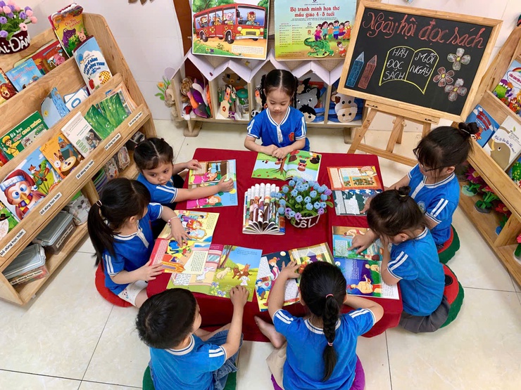 TRƯỜNG MẦM NON THẠCH XÁ SÔI NỔI CÁC HOẠT ĐỘNG HƯỞNG ỨNG NGÀY 30/4, 1/5 VÀ NGÀY SÁCH VIỆT NAM 2026- Ảnh 3.