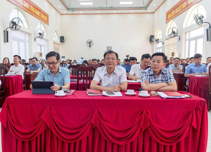Đẩy mạnh chuyển đổi số, vận hành hiệu quả mô hình “4 trục thông suốt”, xã Ứng Thiên quyết tâm hoàn thành toàn diện nhiệm vụ tháng 5 và quý II-2026- Ảnh 2.