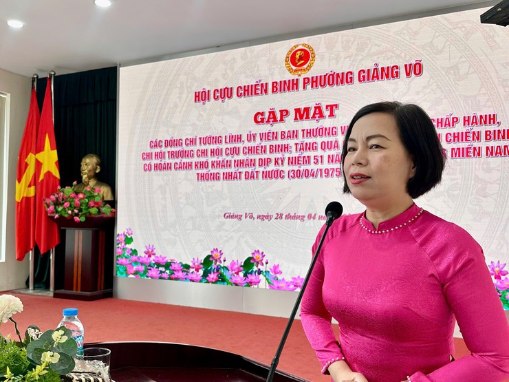 Hội CCB phường Giảng Võ Kỷ niệm 51 năm ngày giải phóng miền Nam thống nhất đất nước

- Ảnh 1.