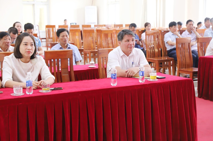 Thượng Phúc tham dự Hội nghị tổng kết triển khai Hội nghị đại biểu nhân dân bàn việc xây dựng đời sống văn hóa ở cơ sở năm 2026 - Ảnh 2.